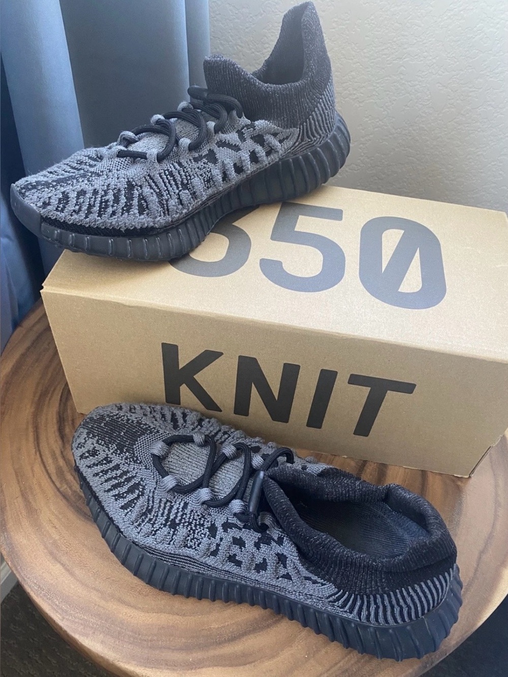 Adidas Yeezy Boost 350 V2 Mens